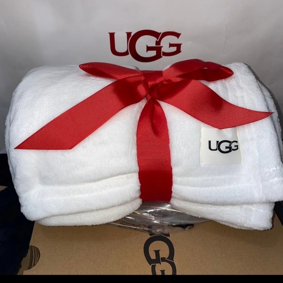 New Ugg Bartlet Throw blanket - Picture 7 of 8